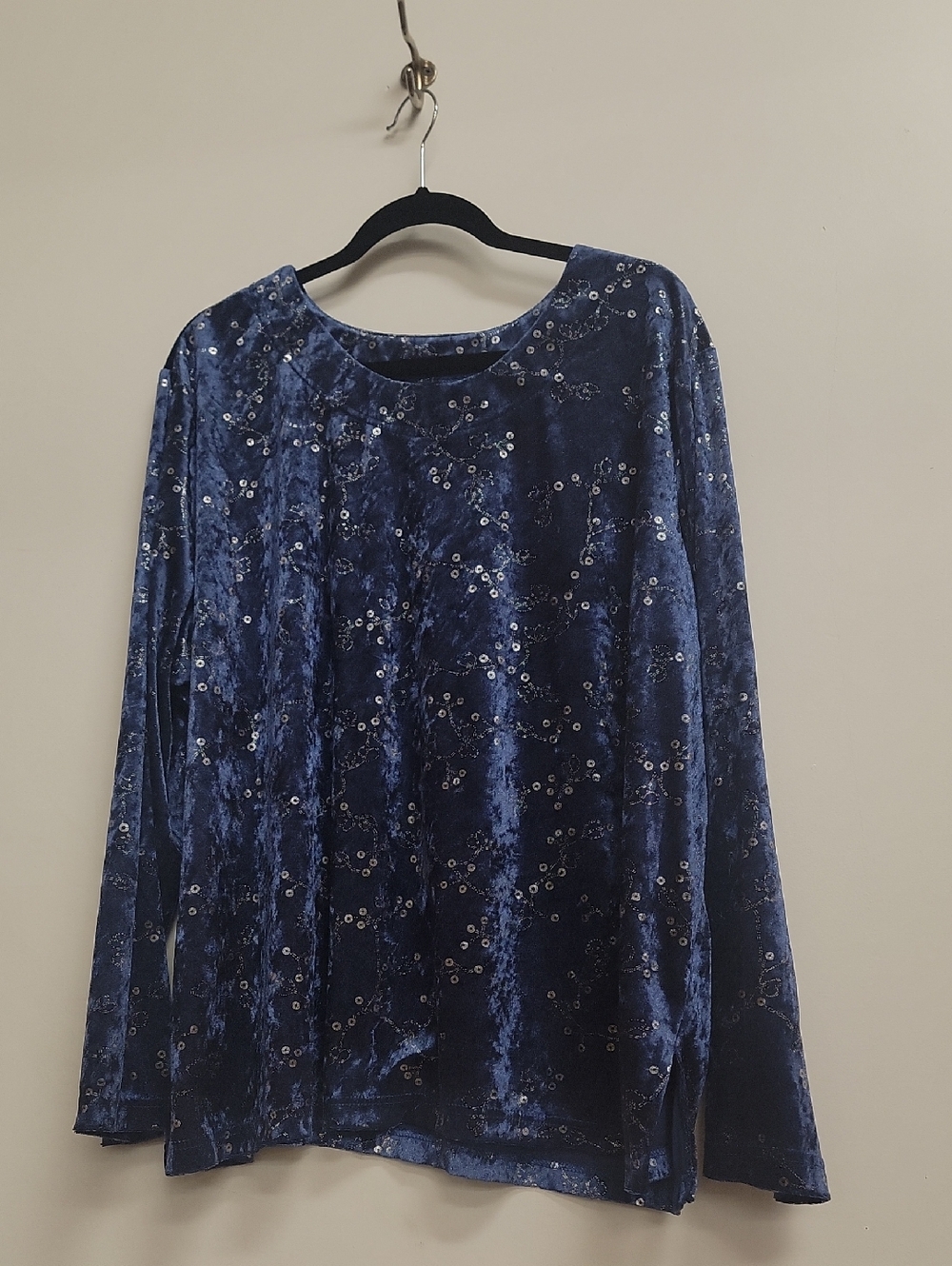 Women's Velvet Sequin Long-Sleeve Top - Navy 4X